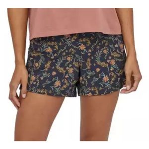 Patagonia Women’s Baggies. Navy floral